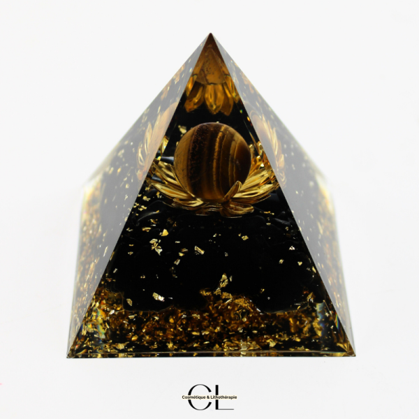 Orgonite pyramide Oeil de Tigre et Obsidienne Noire Lotus
